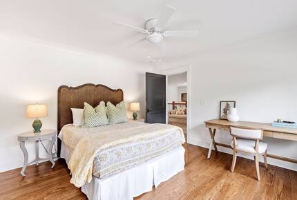 Luxury Lake House Near Clemson - Six Mile, South Carolina