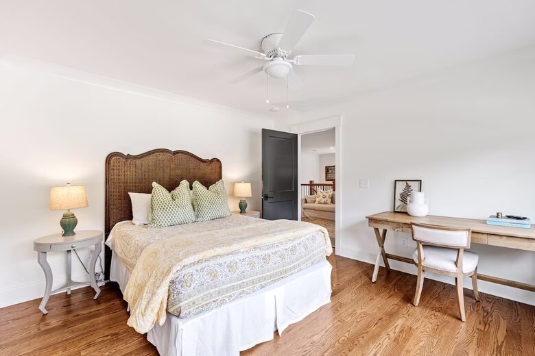 Luxury Lake House Near Clemson - Six Mile, South Carolina