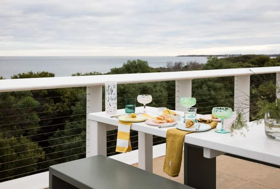 Luxury Coastal Retreat with Direct Beach Access - Queenscliff, Australia