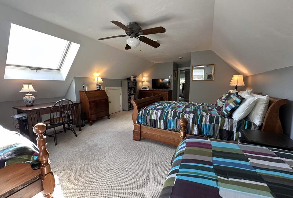 Front Guest Bedroom with Queen and 2 Singles