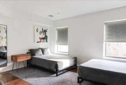 Stylish Brownstone Retreat in the Heart of Historic Brooklyn - Brooklyn, New York