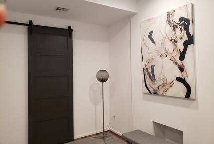 Stylish Brownstone Retreat in the Heart of Historic Brooklyn - Brooklyn, New York