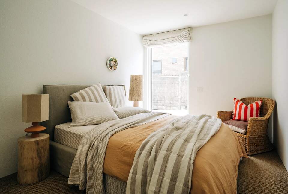 Luxury Coastal Retreat with Direct Beach Access - Queenscliff, Australia