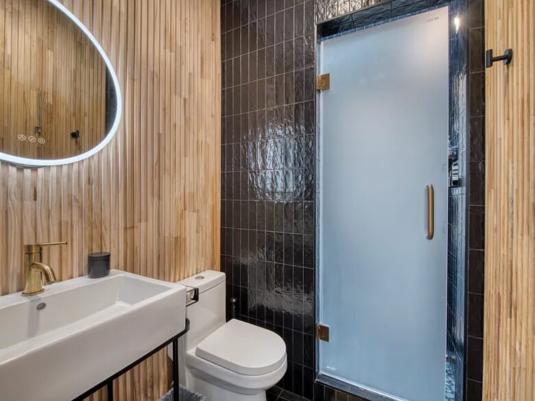 Private East Hampton Escape with Pool and Volleyball Court - East Hampton, New York