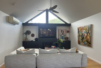 Elegant Oceanview Retreat Surrounded by Nature - Point Lonsdale, Australia