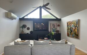 Elegant Oceanview Retreat Surrounded by Nature - Point Lonsdale, Australia