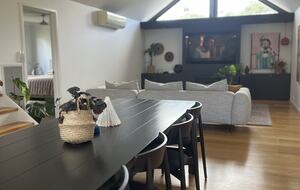 Elegant Oceanview Retreat Surrounded by Nature - Point Lonsdale, Australia