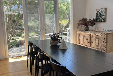 Elegant Oceanview Retreat Surrounded by Nature - Point Lonsdale, Australia