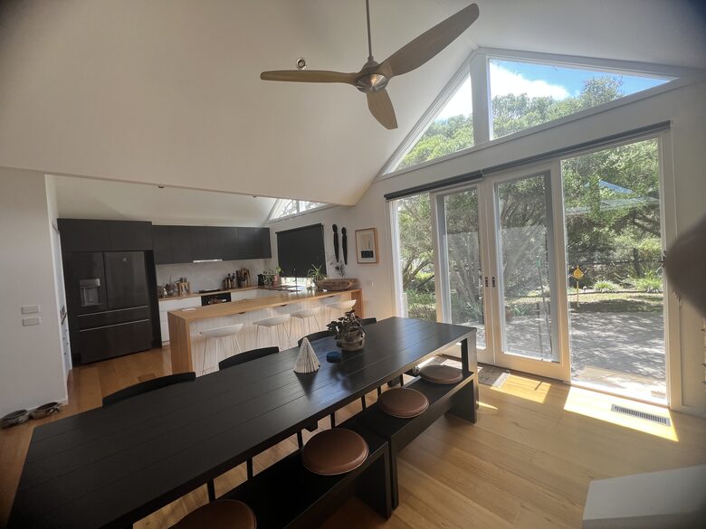 Elegant Oceanview Retreat Surrounded by Nature - Point Lonsdale, Australia