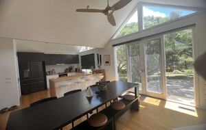 Elegant Oceanview Retreat Surrounded by Nature - Point Lonsdale, Australia