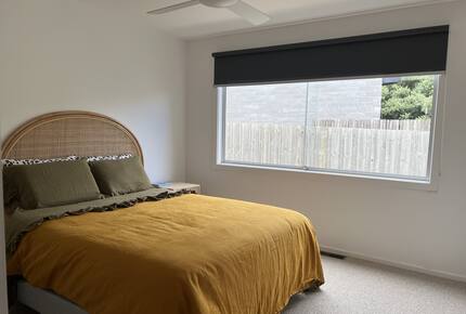 Elegant Oceanview Retreat Surrounded by Nature - Point Lonsdale, Australia