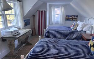 Refined Island Escape Minutes from Boothbay Harbor - Boothbay, Maine