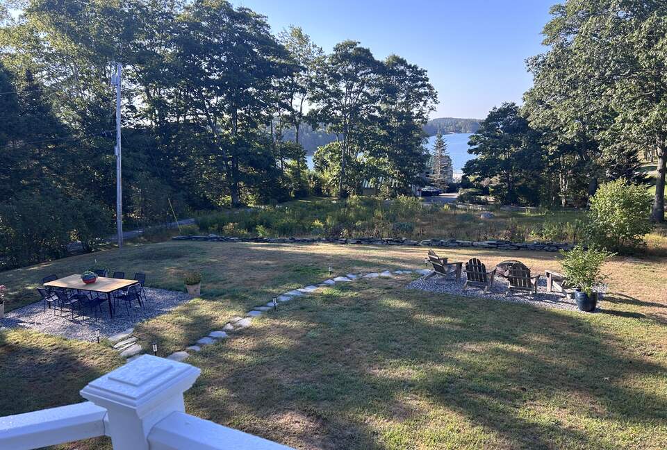 Refined Island Escape Minutes from Boothbay Harbor - Boothbay, Maine