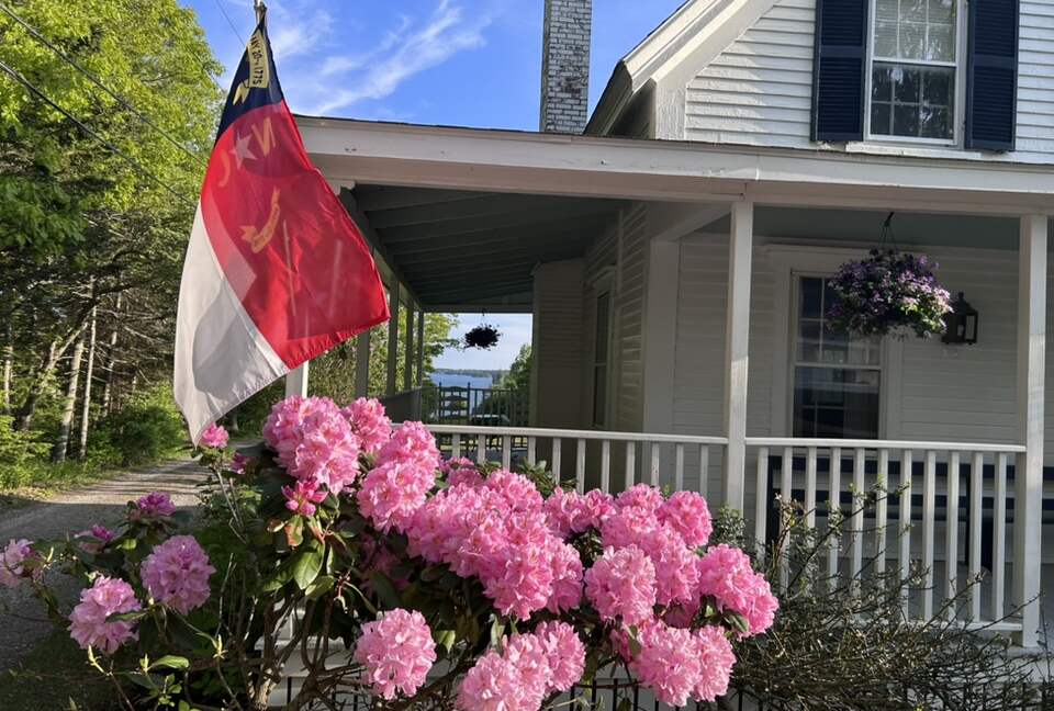 Refined Island Escape Minutes from Boothbay Harbor - Boothbay, Maine