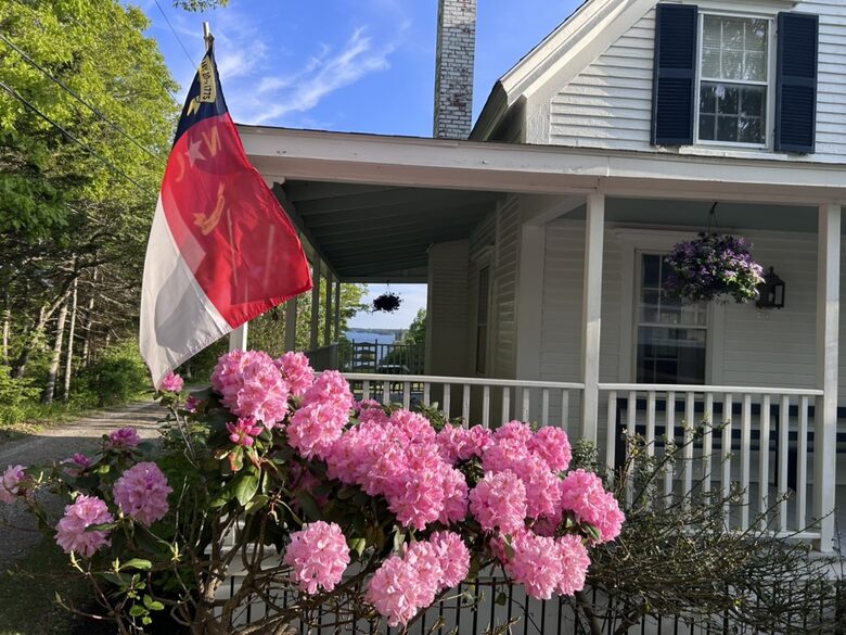 Refined Island Escape Minutes from Boothbay Harbor - Boothbay, Maine