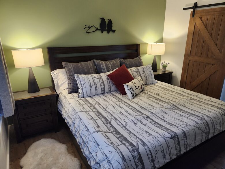 Main floor (2nd Master) Bedroom.