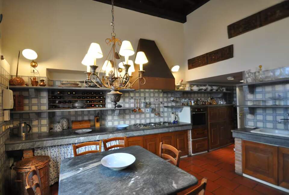 Elegant Apartment within Historic Villa La Vescogna near Lake Como - Calco, Italy