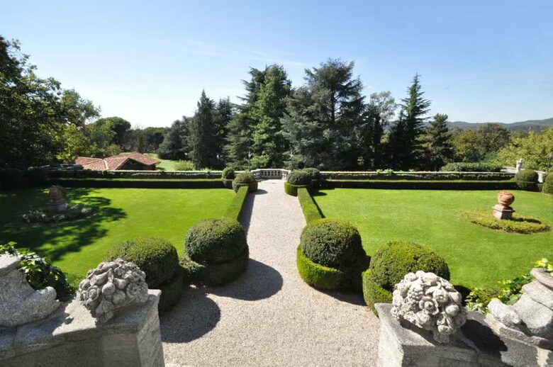 Elegant Apartment within Historic Villa La Vescogna near Lake Como - Calco, Italy