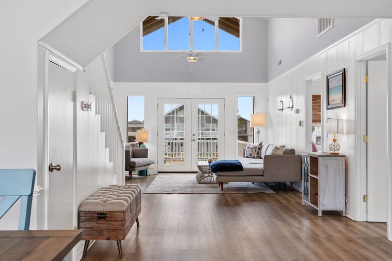 Canalfront Family Getaway Near Ocean Isle Beach - Ocean Isle Beach, North Carolina