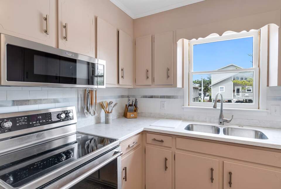 Canalfront Family Getaway Near Ocean Isle Beach - Ocean Isle Beach, North Carolina