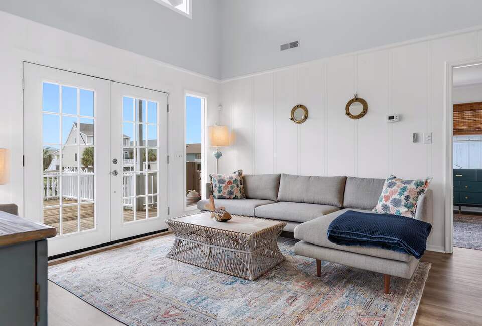 Canalfront Family Getaway Near Ocean Isle Beach - Ocean Isle Beach, North Carolina