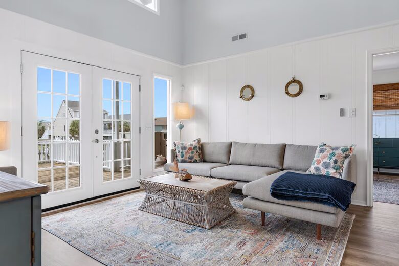 Canalfront Family Getaway Near Ocean Isle Beach - Ocean Isle Beach, North Carolina