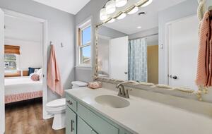 Canalfront Family Getaway Near Ocean Isle Beach - Ocean Isle Beach, North Carolina