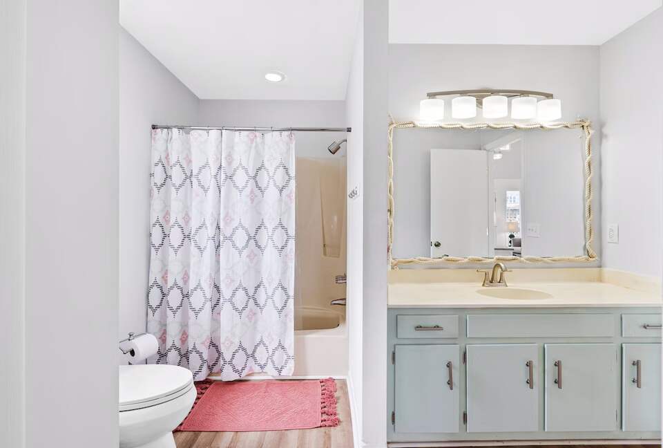 Canalfront Family Getaway Near Ocean Isle Beach - Ocean Isle Beach, North Carolina