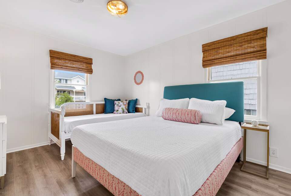 Canalfront Family Getaway Near Ocean Isle Beach - Ocean Isle Beach, North Carolina