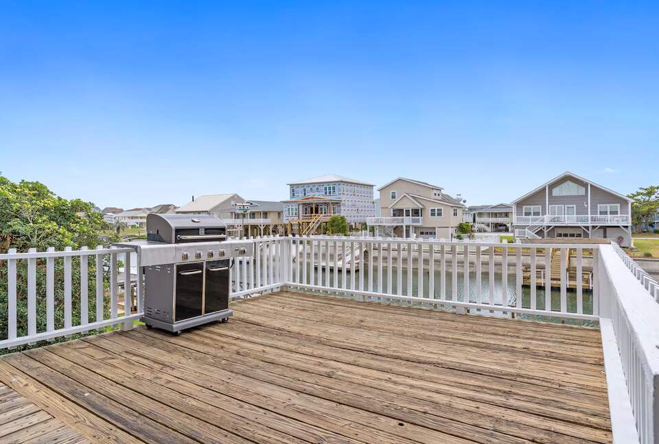 Canalfront Family Getaway Near Ocean Isle Beach - Ocean Isle Beach, North Carolina
