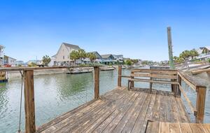 Canalfront Family Getaway Near Ocean Isle Beach - Ocean Isle Beach, North Carolina