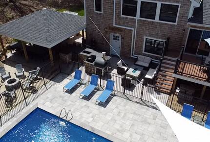 Horseshoe Landing: Family Oasis with Heated Pool & Outdoor Kitchen - Eastham, Massachusetts