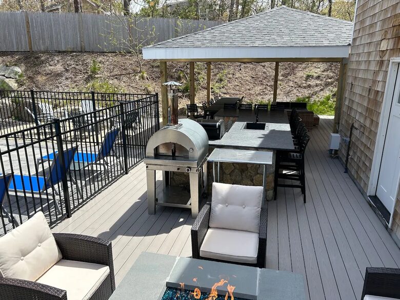 Horseshoe Landing: Family Oasis with Heated Pool & Outdoor Kitchen - Eastham, Massachusetts