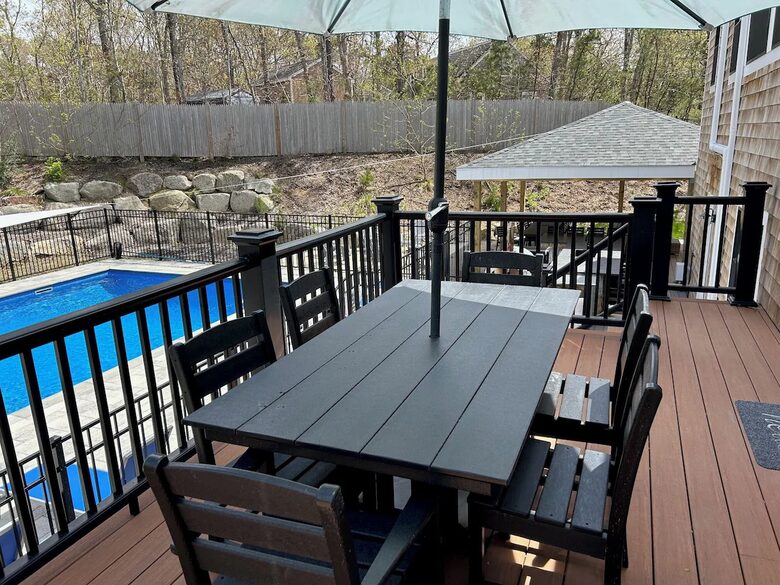 Horseshoe Landing: Family Oasis with Heated Pool & Outdoor Kitchen - Eastham, Massachusetts
