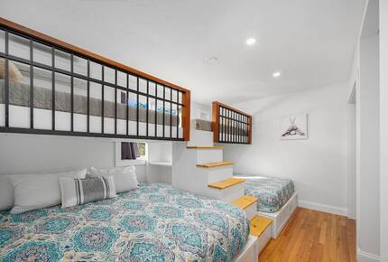 Horseshoe Landing: Family Oasis with Heated Pool & Outdoor Kitchen - Eastham, Massachusetts