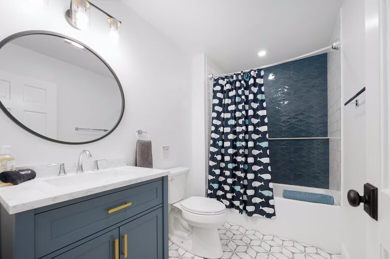 Horseshoe Landing: Family Oasis with Heated Pool & Outdoor Kitchen - Eastham, Massachusetts