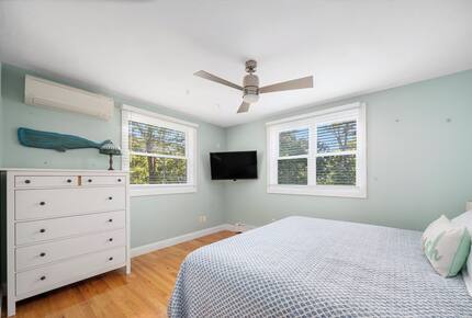 Horseshoe Landing: Family Oasis with Heated Pool & Outdoor Kitchen - Eastham, Massachusetts