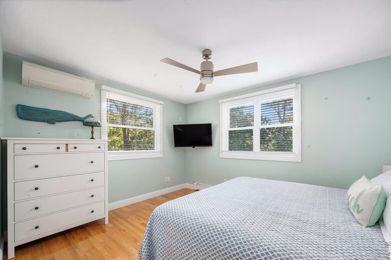 Horseshoe Landing: Family Oasis with Heated Pool & Outdoor Kitchen - Eastham, Massachusetts