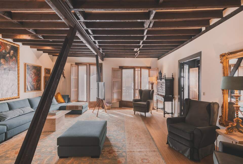 Restored Spanish Mansion with Studio and Private Patio - Toledo, Spain