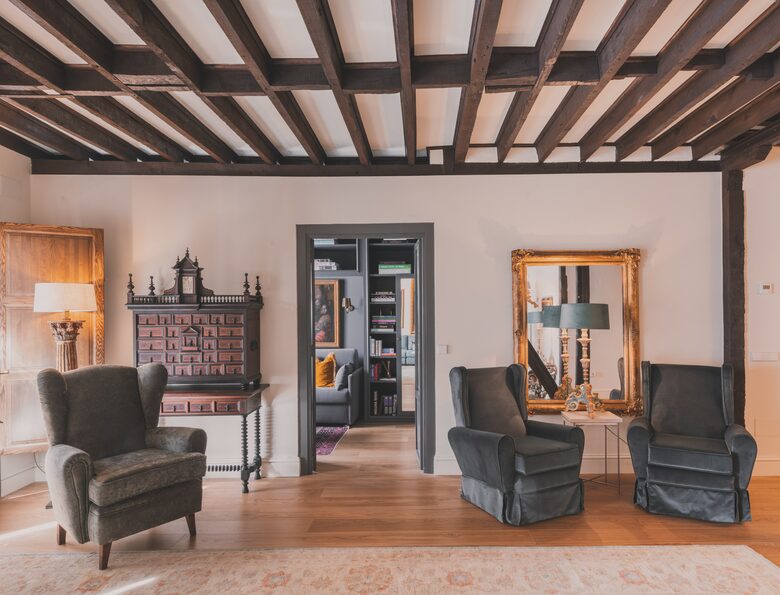 Restored Spanish Mansion with Studio and Private Patio - Toledo, Spain