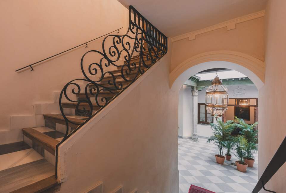 Restored Spanish Mansion with Studio and Private Patio - Toledo, Spain