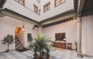Restored Spanish Mansion with Studio and Private Patio - Toledo, Spain