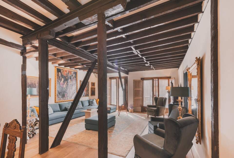 Restored Spanish Mansion with Studio and Private Patio - Toledo, Spain