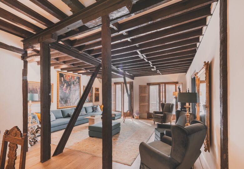 Restored Spanish Mansion with Studio and Private Patio - Toledo, Spain