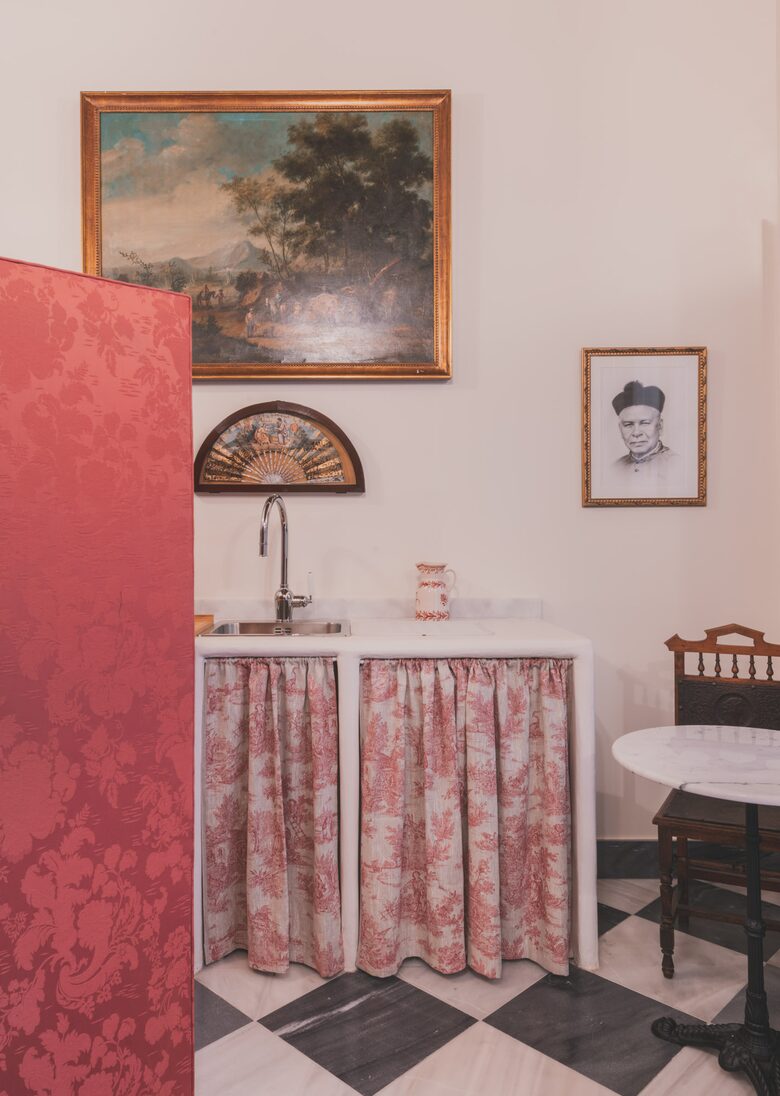 Restored Spanish Mansion with Studio and Private Patio - Toledo, Spain