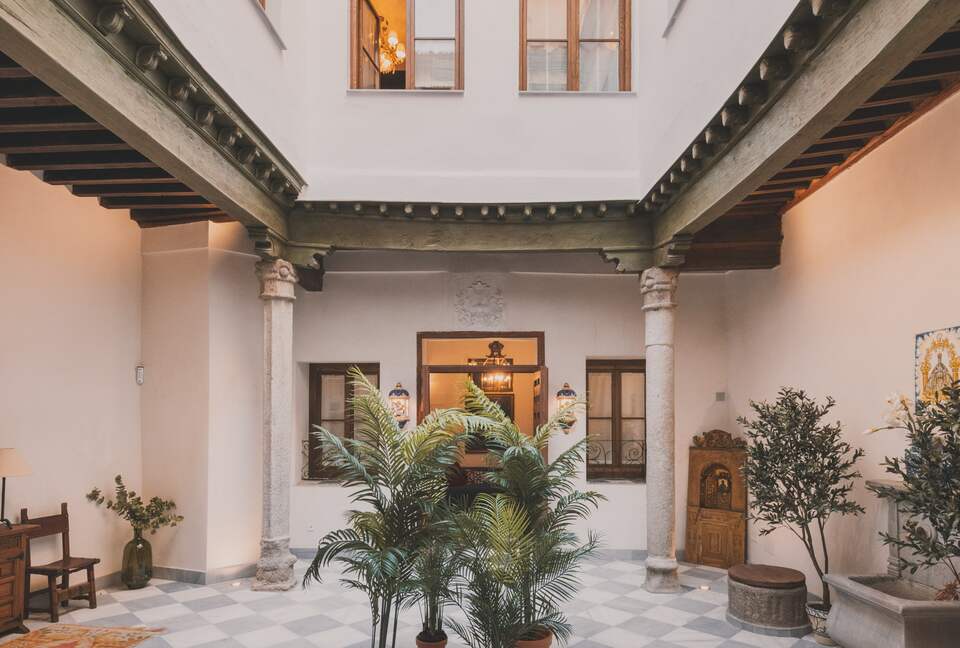 Restored Spanish Mansion with Studio and Private Patio - Toledo, Spain