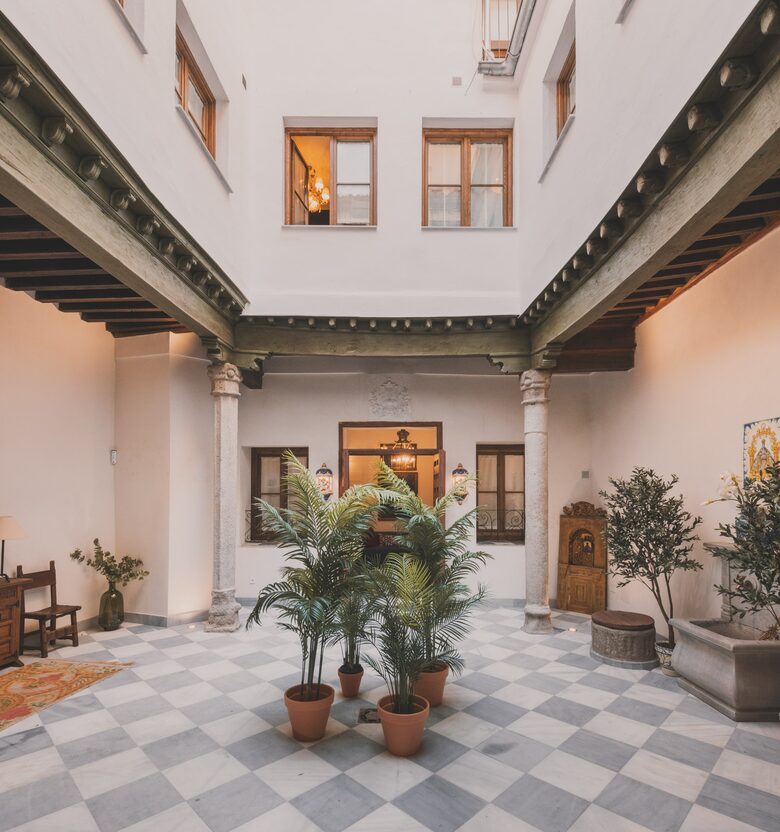 Restored Spanish Mansion with Studio and Private Patio - Toledo, Spain