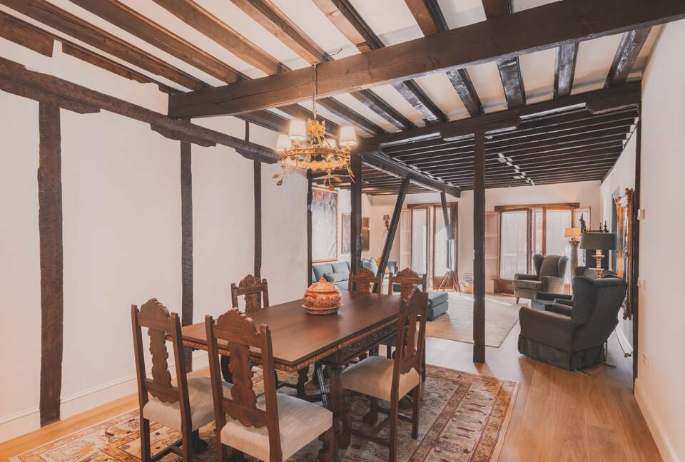 Restored Spanish Mansion with Studio and Private Patio - Toledo, Spain