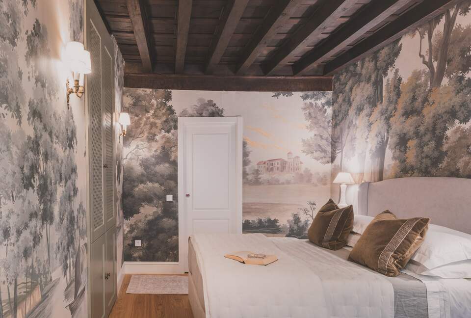 Restored Spanish Mansion with Studio and Private Patio - Toledo, Spain