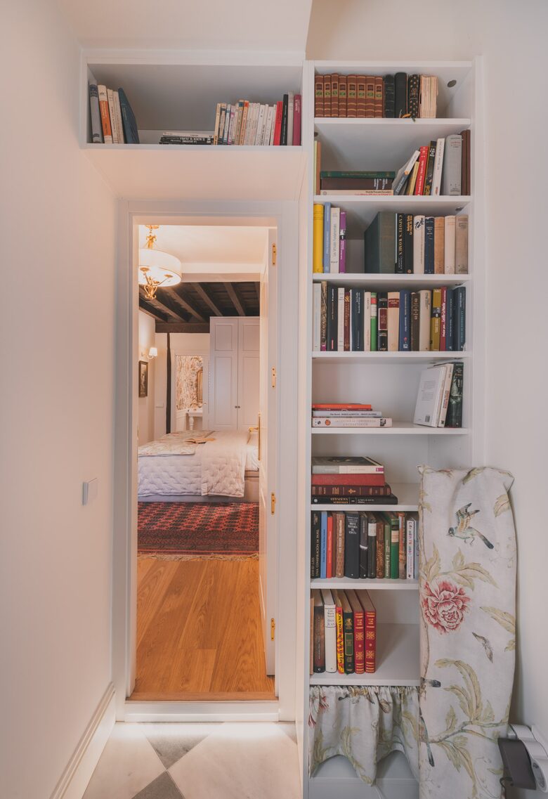 Restored Spanish Mansion with Studio and Private Patio - Toledo, Spain